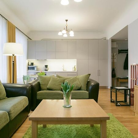Saaresalu City Center Apartment Pärnu Exteriör bild